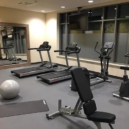 Hampton By Hilton Phoenix Hotel 3*