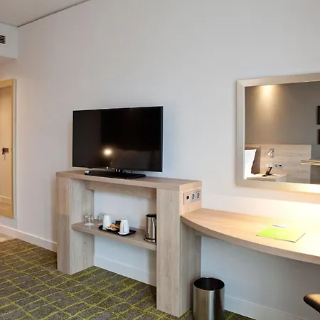 Hampton By Hilton Phoenix 3*
