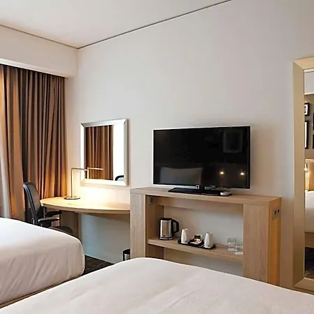 Hampton By Hilton Phoenix 3*