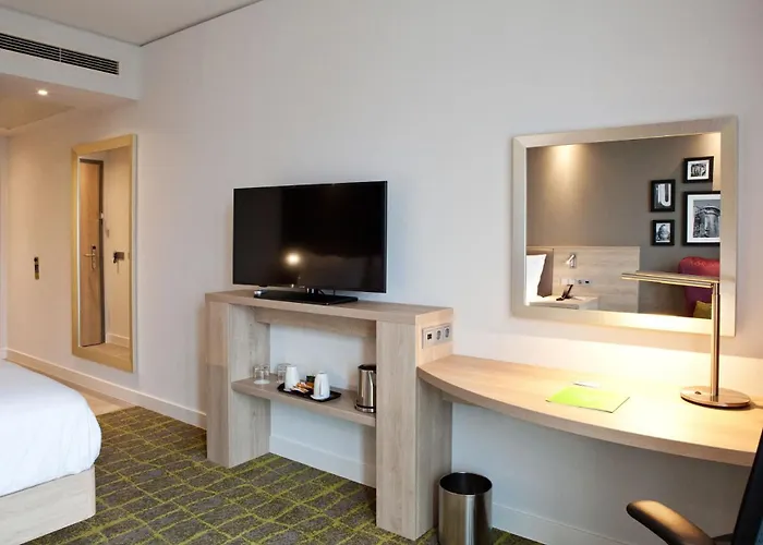 Hampton By Hilton Phoenix 3*