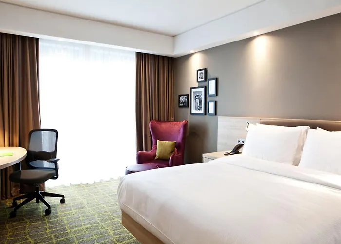 Hotel Hampton By Hilton Phoenix 3*